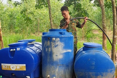 Giếng nước mát lòng chiến sĩ vùng biên đang căng mình chống dịch Covid-19