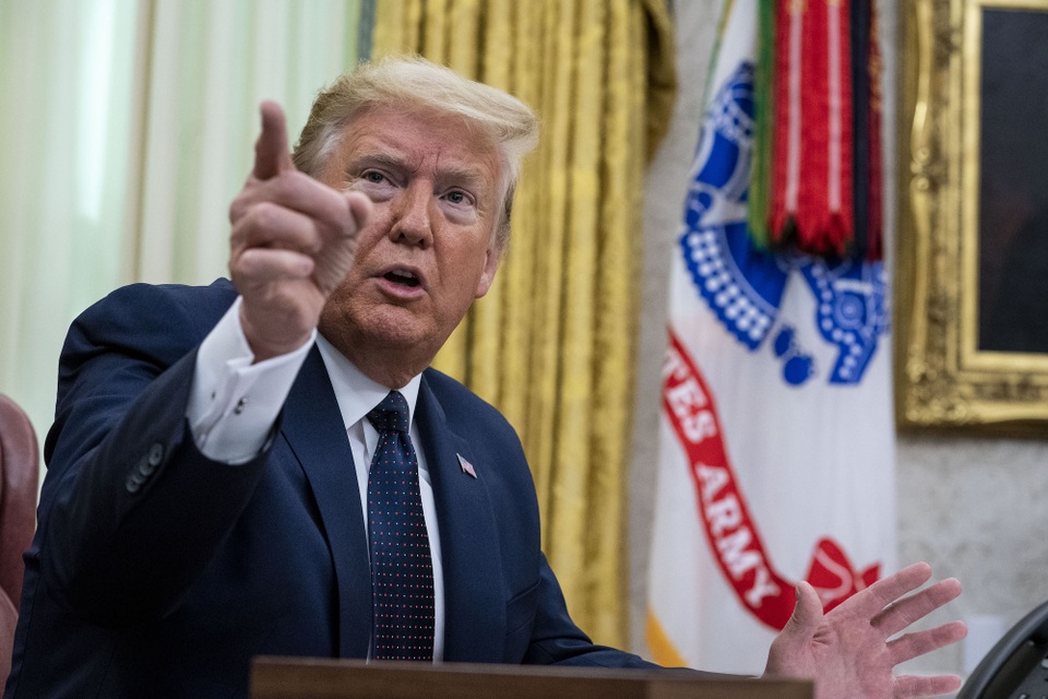 Ông Trump kêu gọi mạnh tay với những người biểu tình quá khích - 1 Ông Trump kêu gọi mạnh tay với những người biểu tình quá khích - 1