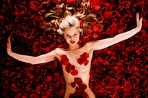 “Vẻ đẹp Mỹ”: Bộ phim của sự đẹp đẽ và... ghê tởm