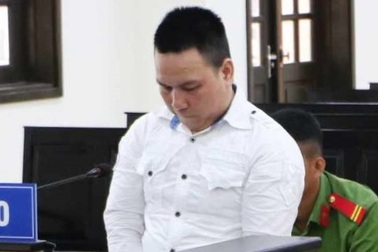 Gã đàn ông thực hiện hành vi đê hèn với bé gái 9 tuổi