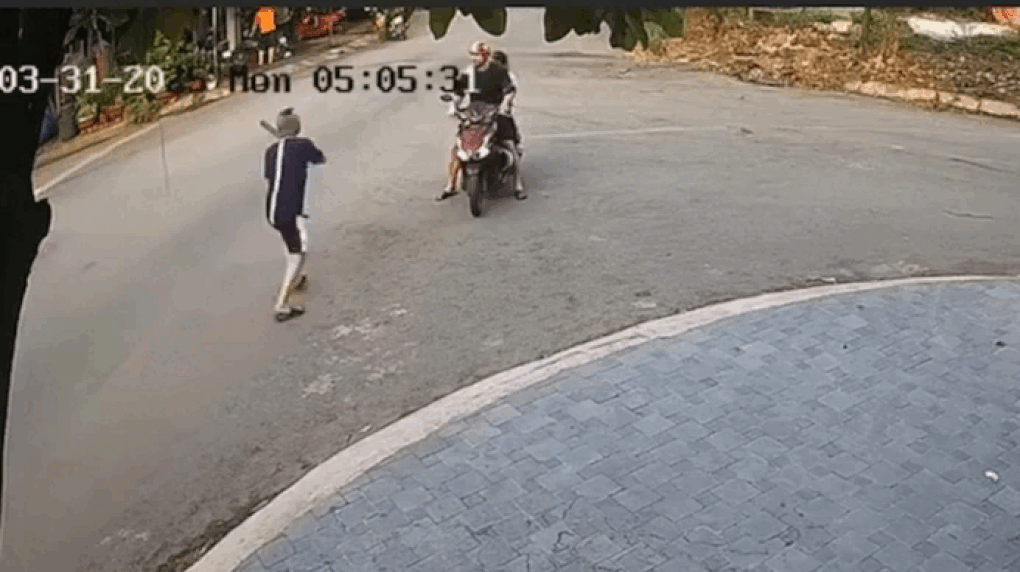 Cầm gậy bóng chày đánh người, tài xế có thể bị xử lý ra sao? - 2 Cầm gậy bóng chày đánh người, tài xế có thể bị xử lý ra sao? - 2