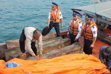 Buôn lậu xăng dầu, than, khoáng sản làm thất thu ngân sách hàng ngàn tỷ đồng mỗi năm