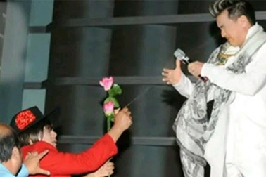 Lý Tống lĩnh án 6 tháng tù vì tấn công Đàm Vĩnh Hưng