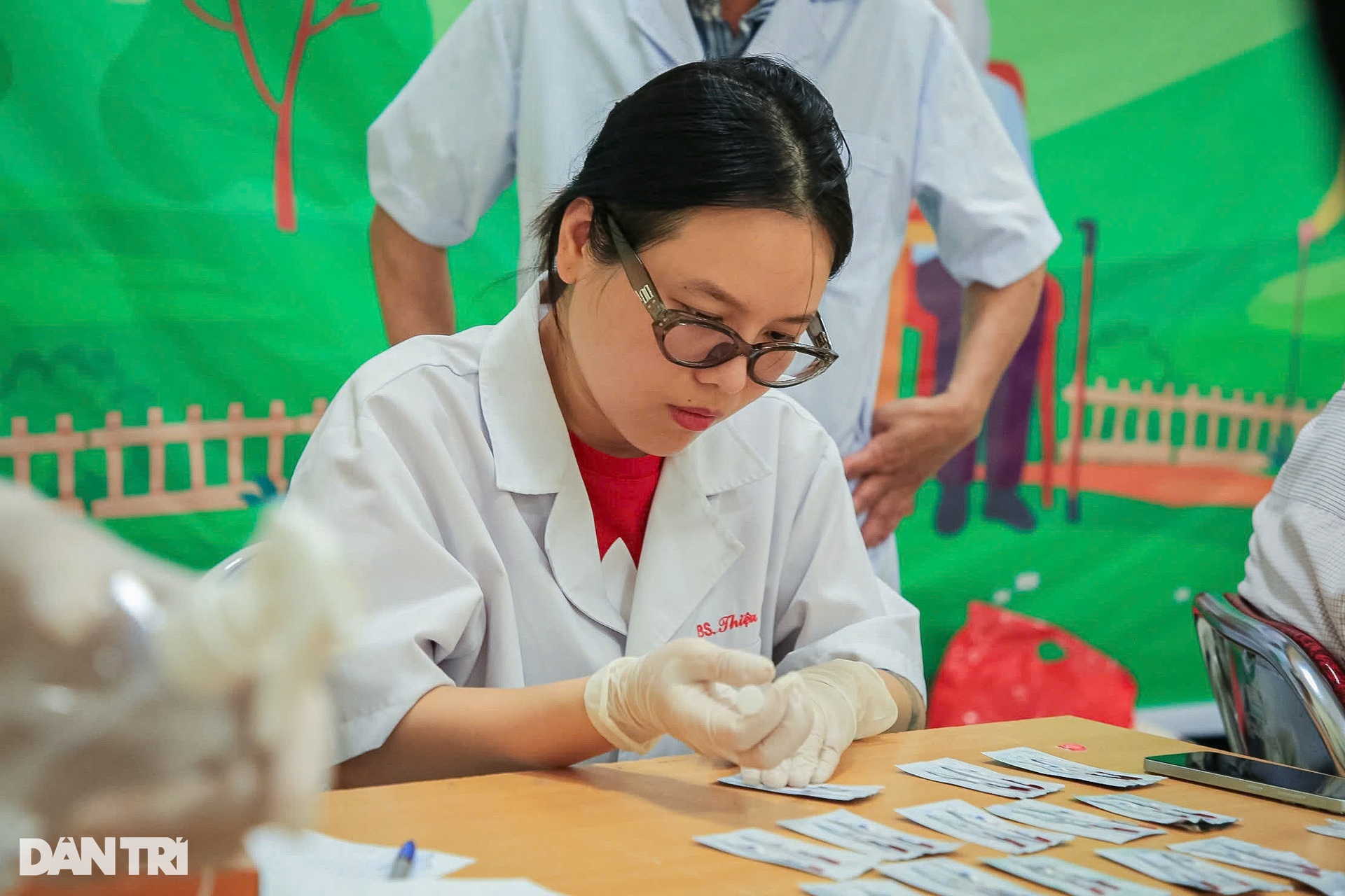“Cảm ơn vì luôn nhớ những đóng góp của gia đình người có công với đất nước - 3 “Cảm ơn vì luôn nhớ những đóng góp của gia đình người có công với đất nước - 3