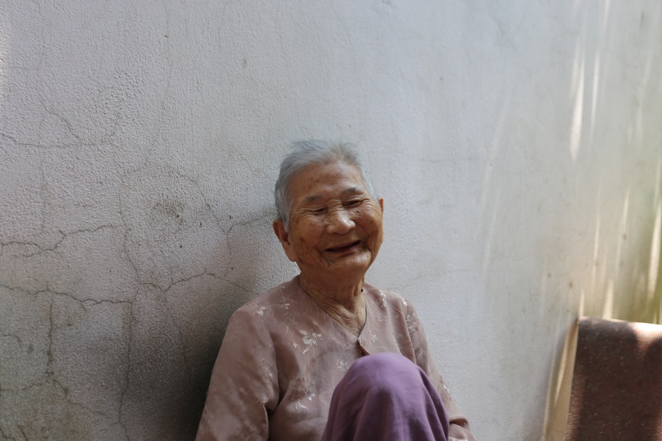 Mẹ Việt Nam Anh hùng ủng hộ 5 triệu đồng chống dịch Covid-19 - 3 Mẹ Việt Nam Anh hùng ủng hộ 5 triệu đồng chống dịch Covid-19 - 3