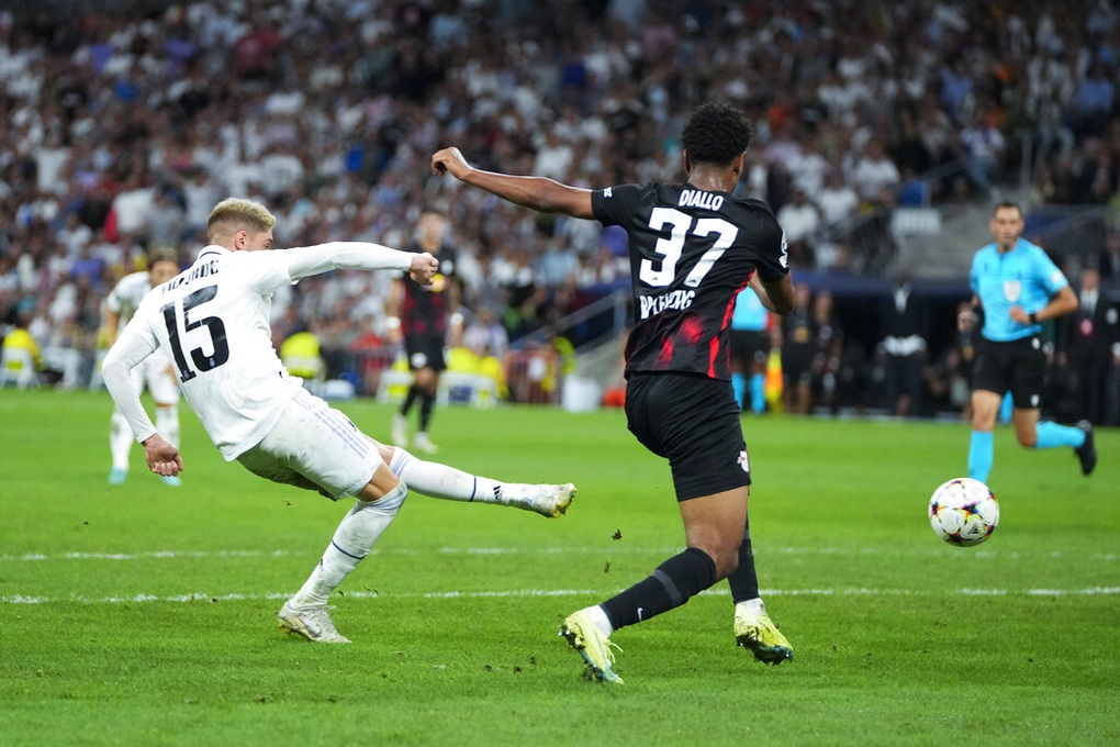 Đánh bại Leipzig, Real Madrid toàn thắng ở Champions League - 4 Đánh bại Leipzig, Real Madrid toàn thắng ở Champions League - 4
