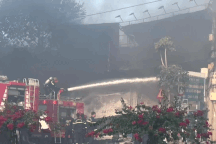 Hàng chục chiến sĩ nỗ lực chữa cháy kho điện lạnh