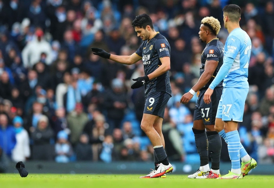 Jimenez nhận thẻ đỏ ngớ ngẩn, Wolves dâng chiến thắng cho Man City - 2 Jimenez nhận thẻ đỏ ngớ ngẩn, Wolves dâng chiến thắng cho Man City - 2