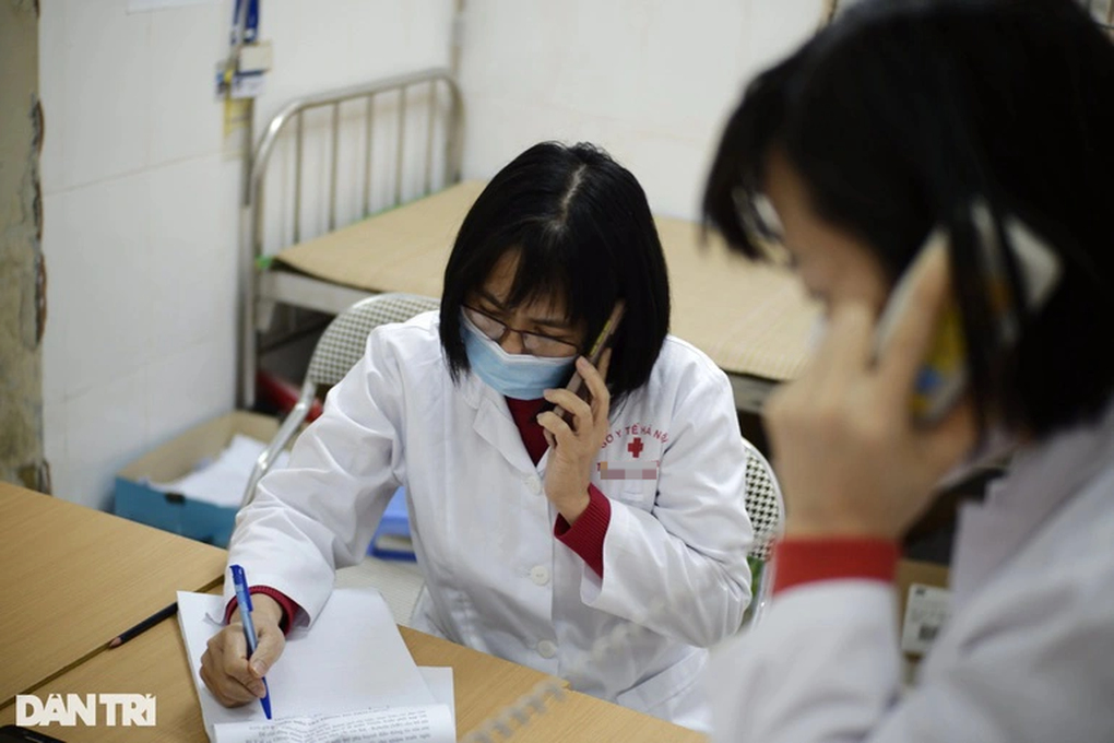 Y bác sĩ Hà Nội ồ ạt nghỉ việc: Ra đi sau nhiều năm sống mòn vì lương - 2 Y bác sĩ Hà Nội ồ ạt nghỉ việc: Ra đi sau nhiều năm sống mòn vì lương - 2