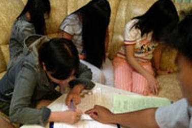 TPHCM: Bất ngờ kiểm tra hàng loạt khách sạn, quán karaoke