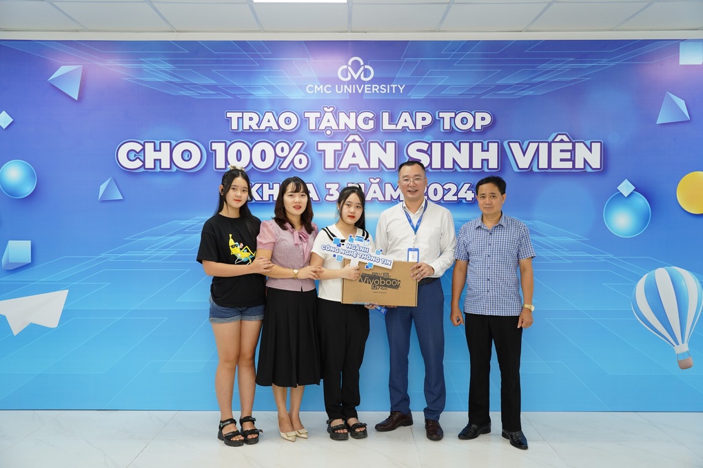 Trường Đại học CMC tặng laptop cho thí sinh đăng ký nguyện vọng 1, 2, 3 - 1 Trường Đại học CMC tặng laptop cho thí sinh đăng ký nguyện vọng 1, 2, 3 - 1