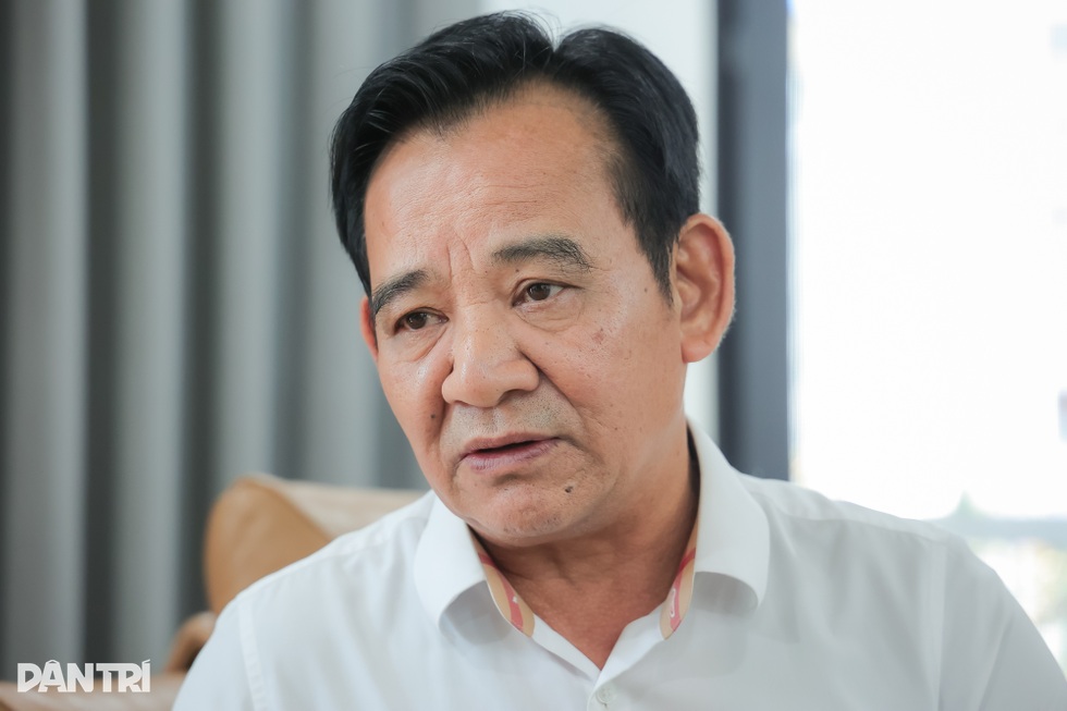 Danh hài Quang Tèo tuổi 63: Vợ đảm đang, tôi yên tâm cày cuốc - 4 Danh hài Quang Tèo tuổi 63: Vợ đảm đang, tôi yên tâm cày cuốc - 4