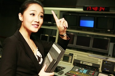 MC Thu Hà: Được tin tưởng nhờ là... sinh viên Ngoại thương