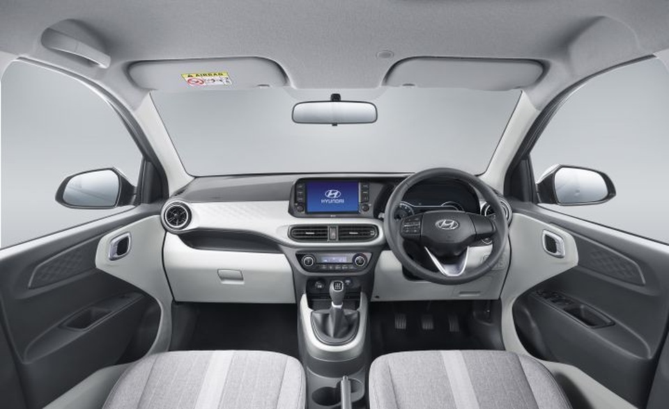 Hyundai ra xe cỡ nhỏ Aura giá tương đương chưa đến 200 triệu đồng - 4 Hyundai ra xe cỡ nhỏ Aura giá tương đương chưa đến 200 triệu đồng - 4