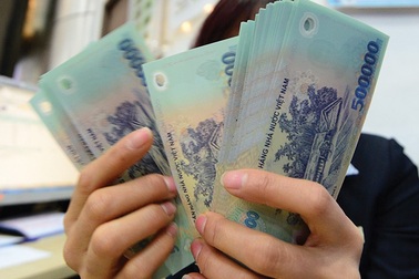 Thời tiền mặt là vua, chi hàng trăm tỷ đồng “thưởng Tết” cổ đông