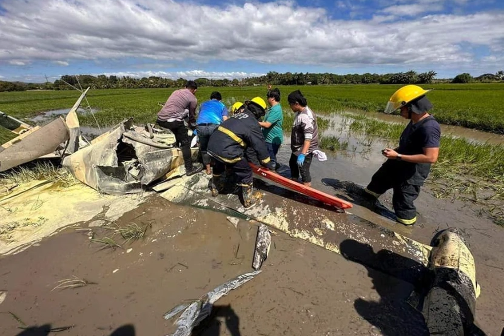 Rơi máy bay không quân Philippines, 2 phi công thiệt mạng - 1 Rơi máy bay không quân Philippines, 2 phi công thiệt mạng - 1