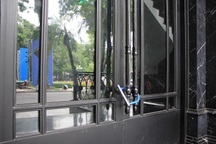 Vắng khách quốc tế, gia sản trăm tỷ trên phố cổ Hà Nội “đóng cửa, phủ bụi”