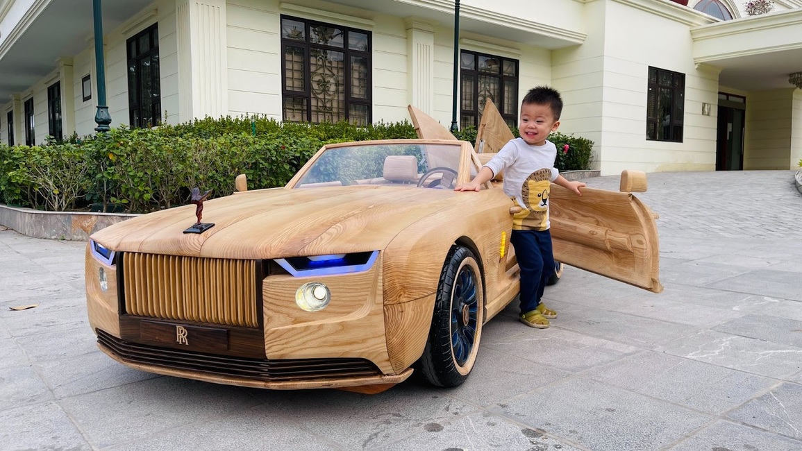 Ông bố ở Bắc Ninh chi 200 triệu đồng biến ô tô cũ thành xe tăng độc đáo - 8 Ông bố ở Bắc Ninh chi 200 triệu đồng biến ô tô cũ thành xe tăng độc đáo - 8