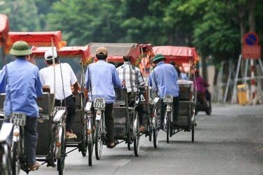 Tham quan phố cổ, khách nước ngoài bị tài xế xích lô "chém" 1,2 triệu đồng