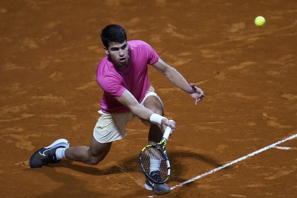 Alcaraz: Djokovic không có điểm yếu - 1 Alcaraz: Djokovic không có điểm yếu - 1