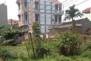 Ai đang giật dây làm giá đất ven cầu Nhật Tân?