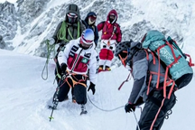 Khách Trung Quốc từ chối trả tiền giải cứu dù được "đưa từ cõi chết trở về"