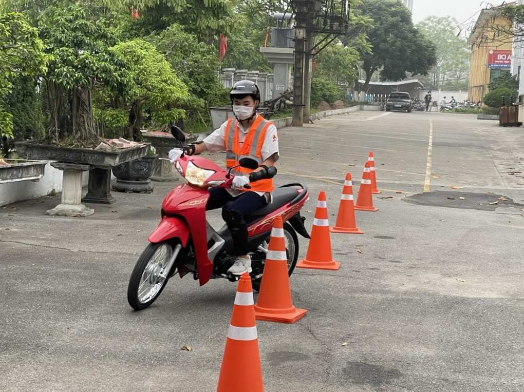 Honda Việt Nam tuyên dương HEAD xuất sắc trong đào tạo lái xe an toàn - 3 Honda Việt Nam tuyên dương HEAD xuất sắc trong đào tạo lái xe an toàn - 3