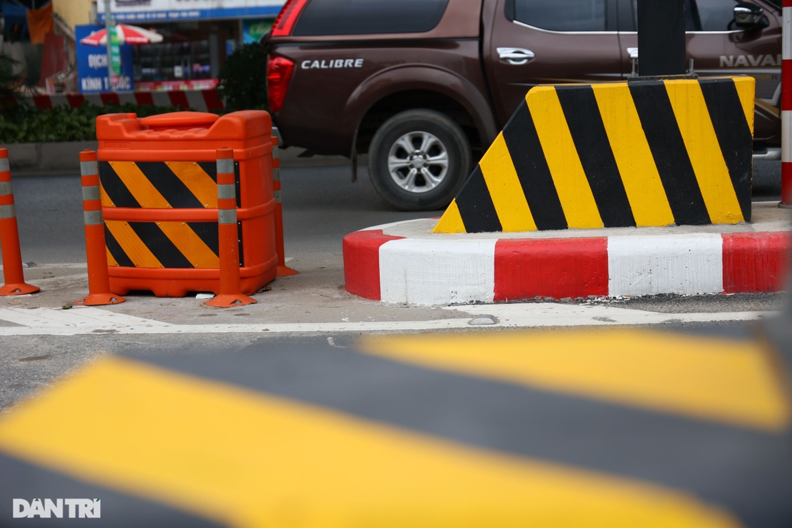 Chính thức thông xe hệ thống đường dẫn lên xuống cầu cạn dài nhất Hà Nội - 14 Chính thức thông xe hệ thống đường dẫn lên xuống cầu cạn dài nhất Hà Nội - 14