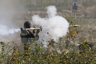 Ukraine đặt quân đội ở mức báo động cao nhất, HĐBA LHQ họp khẩn