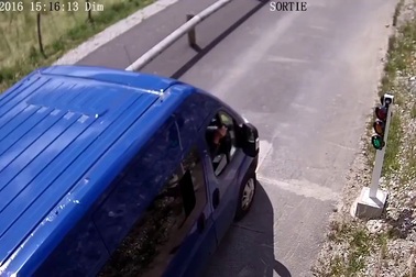 Tài xế trả giá chỉ vì thiếu kiên nhẫn vài giây