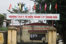 Chuyển đổi 24 trường THPT bán công sang công lập 