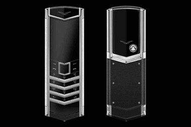 Lộ bức ảnh Vertu Signature sở hữu cảm biến vân tay và sạc không dây