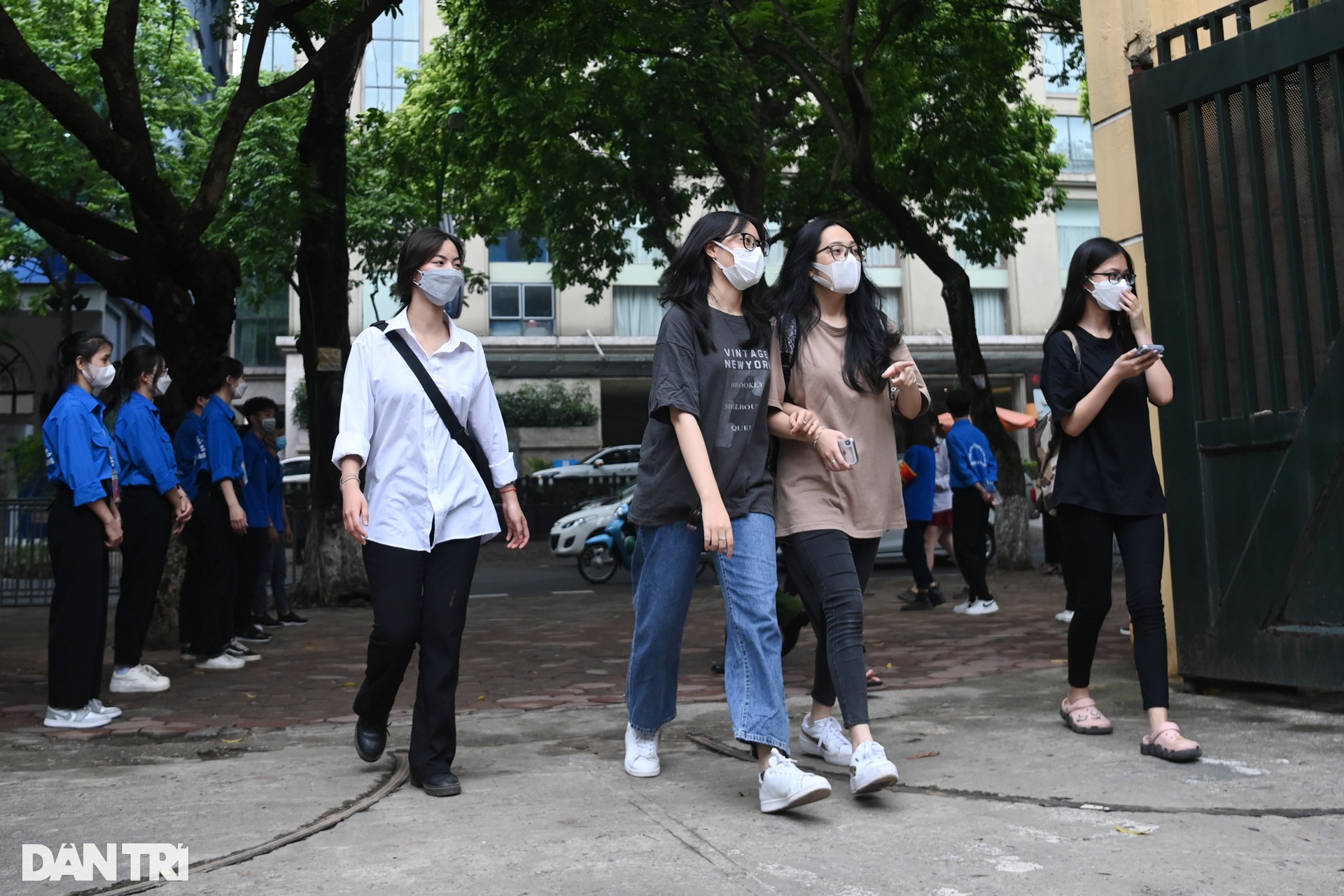 Các sĩ tử Hà Nội tự tin, sẵn sàng trước kỳ thi tốt nghiệp THPT - 1 Các sĩ tử Hà Nội tự tin, sẵn sàng trước kỳ thi tốt nghiệp THPT - 1