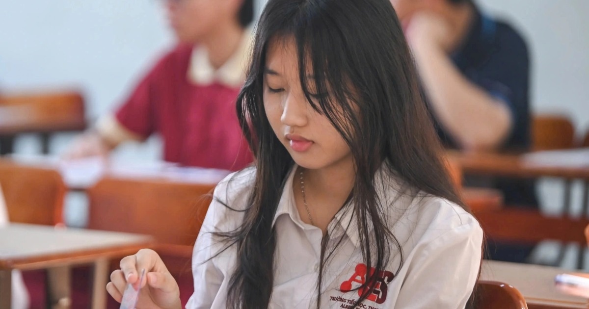 Đáp án chính thức môn tiếng Anh thi vào lớp 10 Hà Nội năm 2025