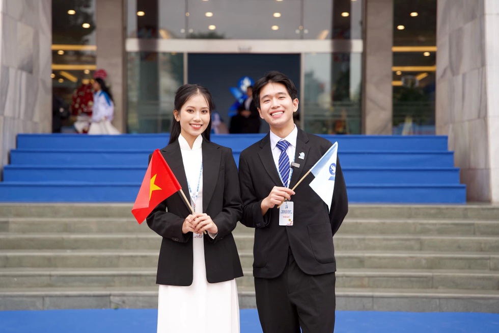 MC Thiện Khiêm mua đất ở tuổi 21, không thích được gọi là hot boy IELTS - 11 MC Thiện Khiêm mua đất ở tuổi 21, không thích được gọi là hot boy IELTS - 11