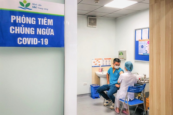 Gần 100% lực lượng tuyến đầu của Vietnam Airlines Group đã được tiêm vaccine ngừa Covid-19 - Ảnh 1.