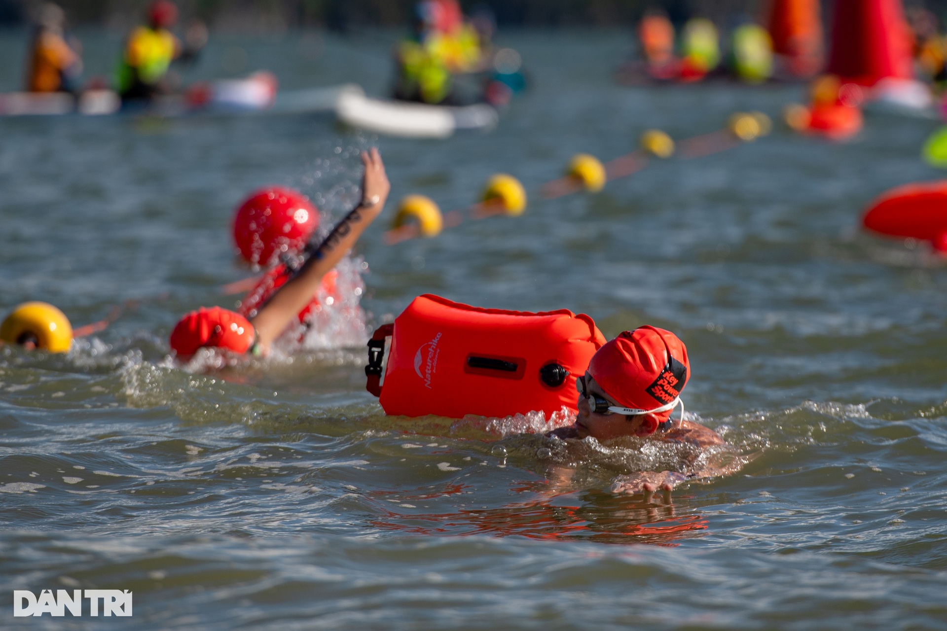 1.200 vận động viên sẵn sàng cho giải Aquathlon Vân Đồn - 11 1.200 vận động viên sẵn sàng cho giải Aquathlon Vân Đồn - 11