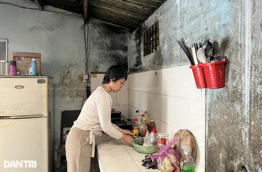 Nước mắt bế tắc trước cơ hội cuối cùng của người mẹ trẻ - 4 Nước mắt bế tắc trước cơ hội cuối cùng của người mẹ trẻ - 4
