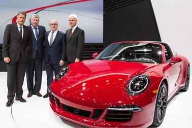 Porsche 911 Targa 4 GTS về Việt Nam có giá 7,85 tỉ đồng