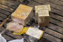 Phát hiện lực lượng chức năng, bỏ lại 7 kg ma túy bơi qua sông về Campuchia