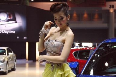 Bóng hồng tại Bangkok Motor Show 2012