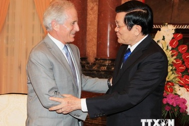Chủ tịch nước Trương Tấn Sang tiếp Thượng nghị sỹ Hoa Kỳ