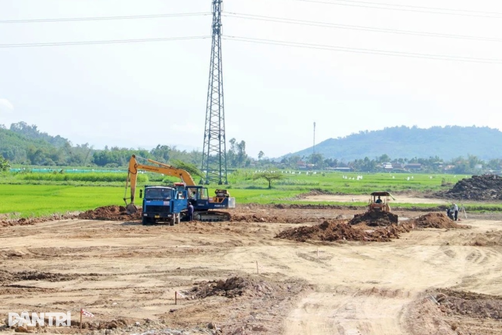 Phê bình 16 đơn vị có tỷ lệ giải ngân vốn đầu tư công đạt 0% - 1