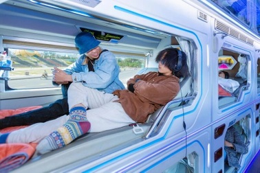 Điều gì khiến xe giường nằm, từ phương tiện giá rẻ, trở thành nỗi ám ảnh?