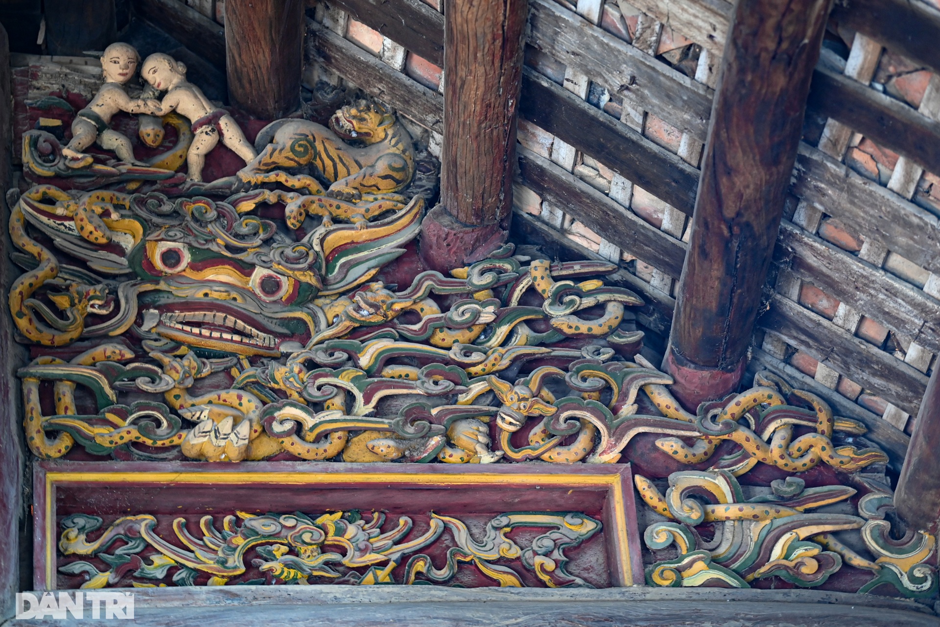 Chiêm ngưỡng vẻ đẹp cổ kính tại ngôi đình gần 400 tuổi nơi đất Tổ - 11