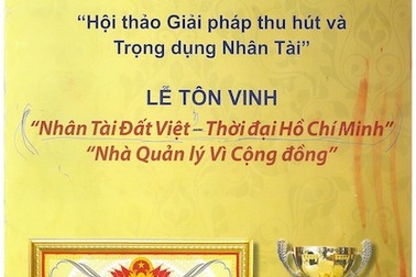 Muốn được tôn vinh phải nộp tiền “tự nguyện”… có nên không?