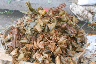 Nhộn nhịp thị trường Tết Đoan Ngọ