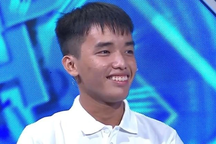 "Truyền nhân của MC Khánh Vy Olympia" trổ tài nói nhiều ngoại ngữ cùng lúc