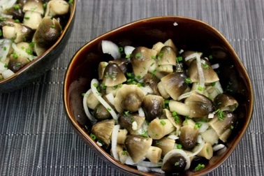 Bất ngờ với những công dụng tuyệt vời của nấm rơm