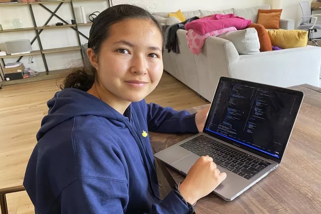 Angelina Tsuboi.jpg Angelina Tsuboi.jpg